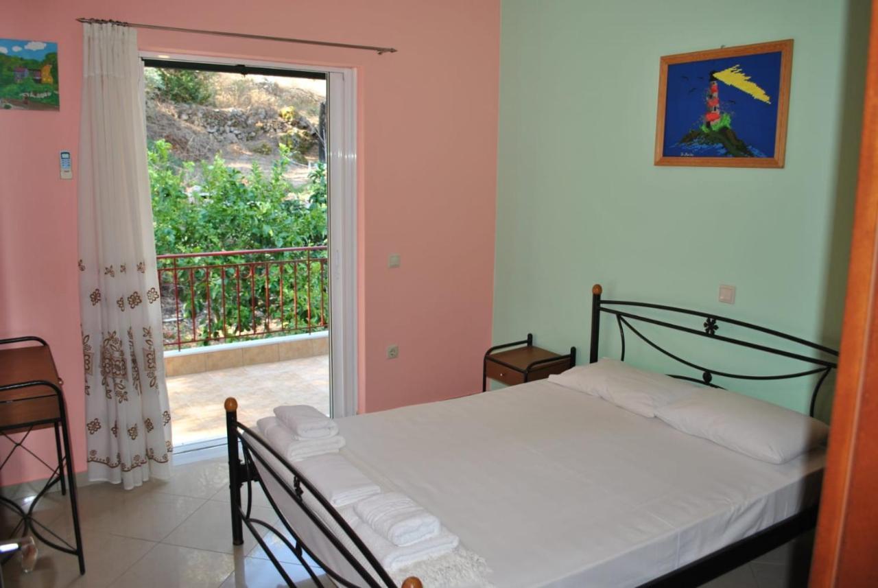 Monika Lefkada Hotell Tsoukaládhes Eksteriør bilde